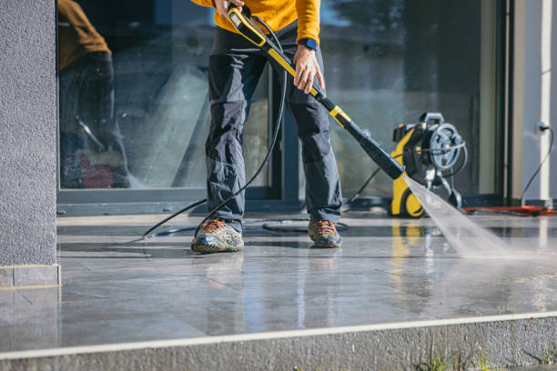 Best Sidewalk and Walkway Cleaning  in Farmersburg, IN